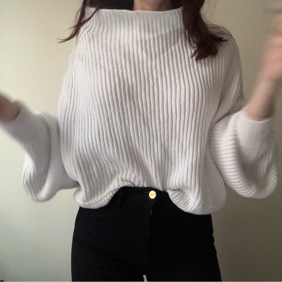 NWT free people White VERY oversized knitted sweater for casual winter wear - Picture 3 of 5